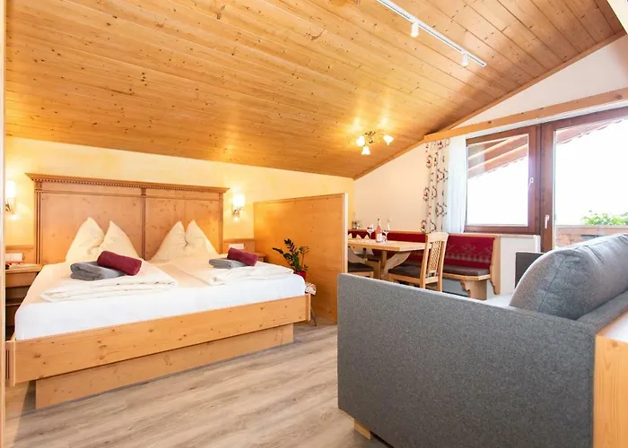 Hinteraigengut Farm stay Flachau